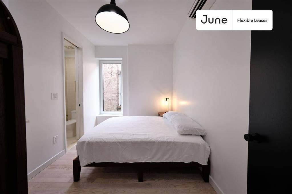 4 BR in New York City