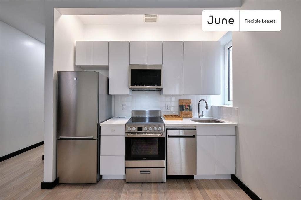 4 BR in New York City