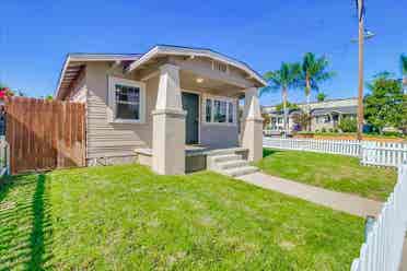 CHECK OUT MY BEAUTIFUL HOUSE 