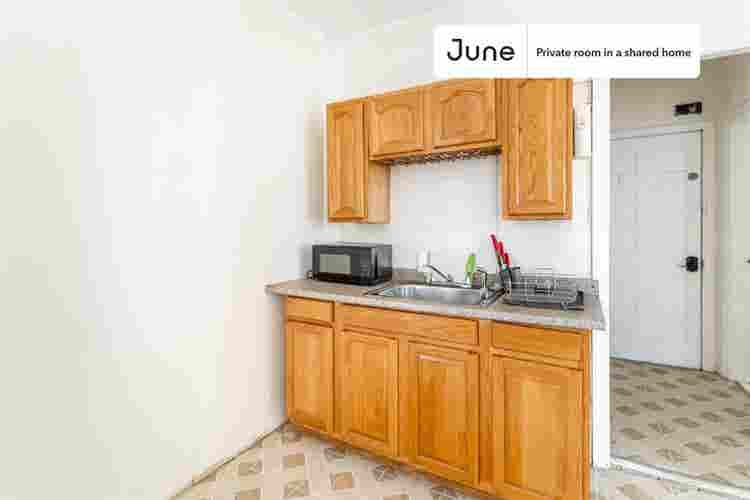 2 BR in Boston