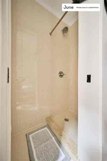 4 BR in New York City