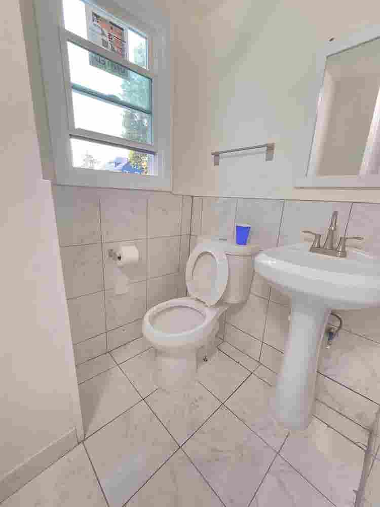 2 BR Apt Rent North Elizabeth, NJ
