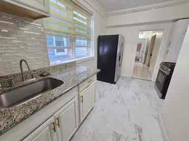 2 BR Apt Rent North Elizabeth, NJ