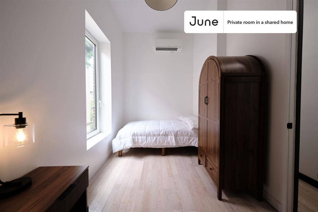 4 BR in New York City