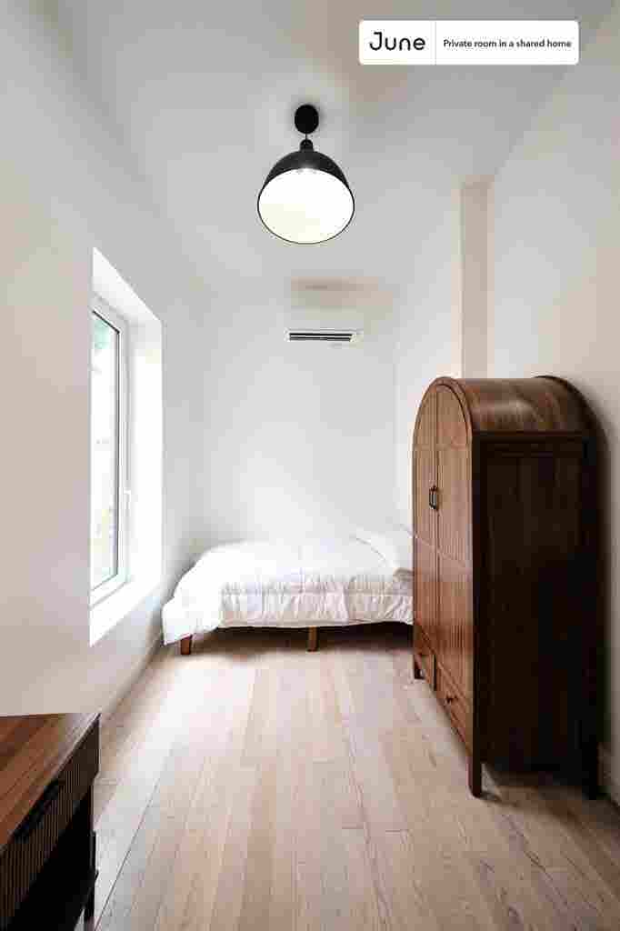 4 BR in New York City
