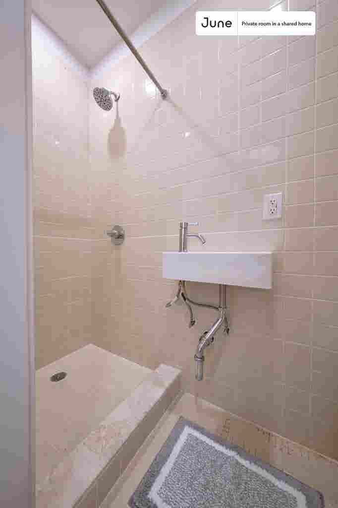4 BR in New York City