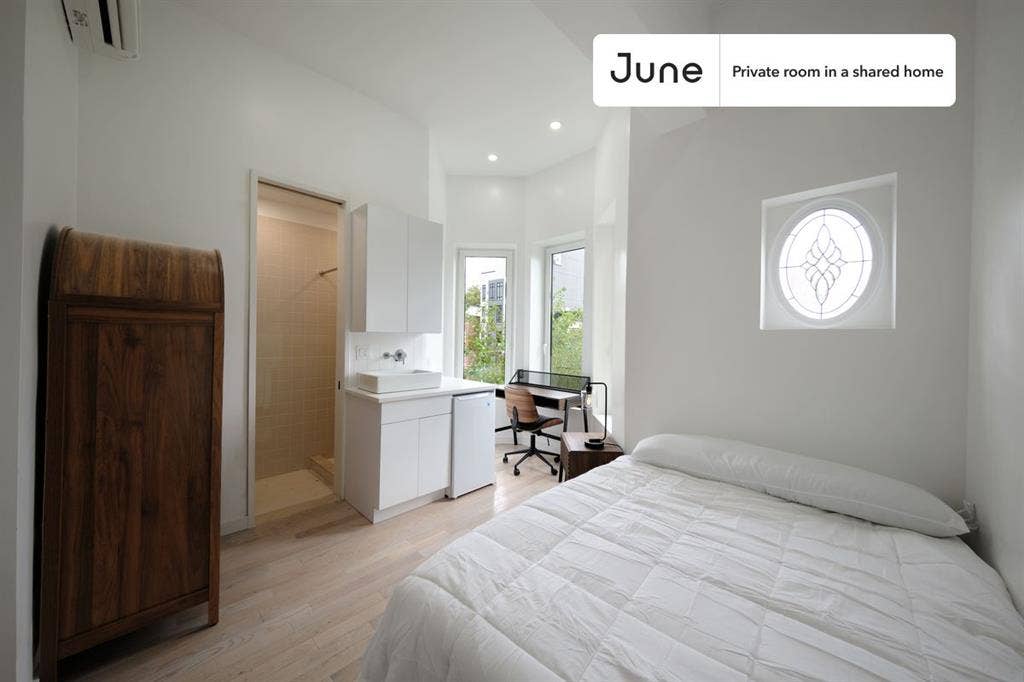 4 BR in New York City