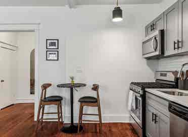 Cozy Studio | University city