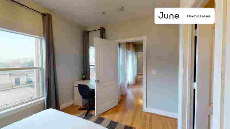4 BR in Austin