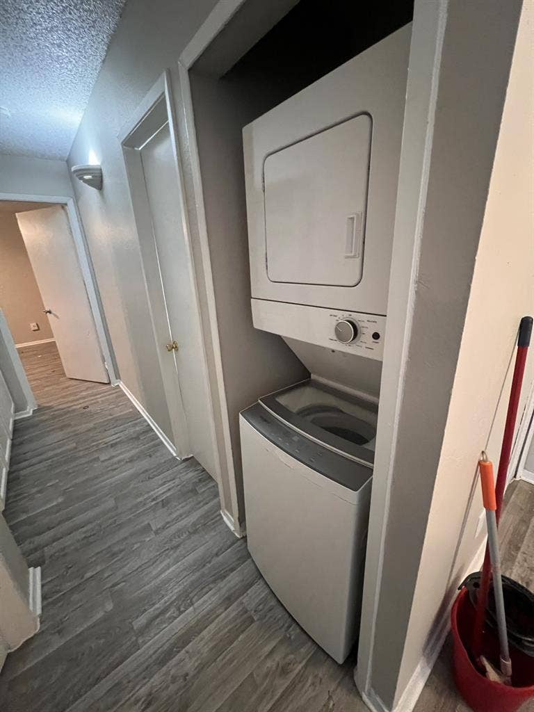 Roommate needed ASAP DM ME ON FB