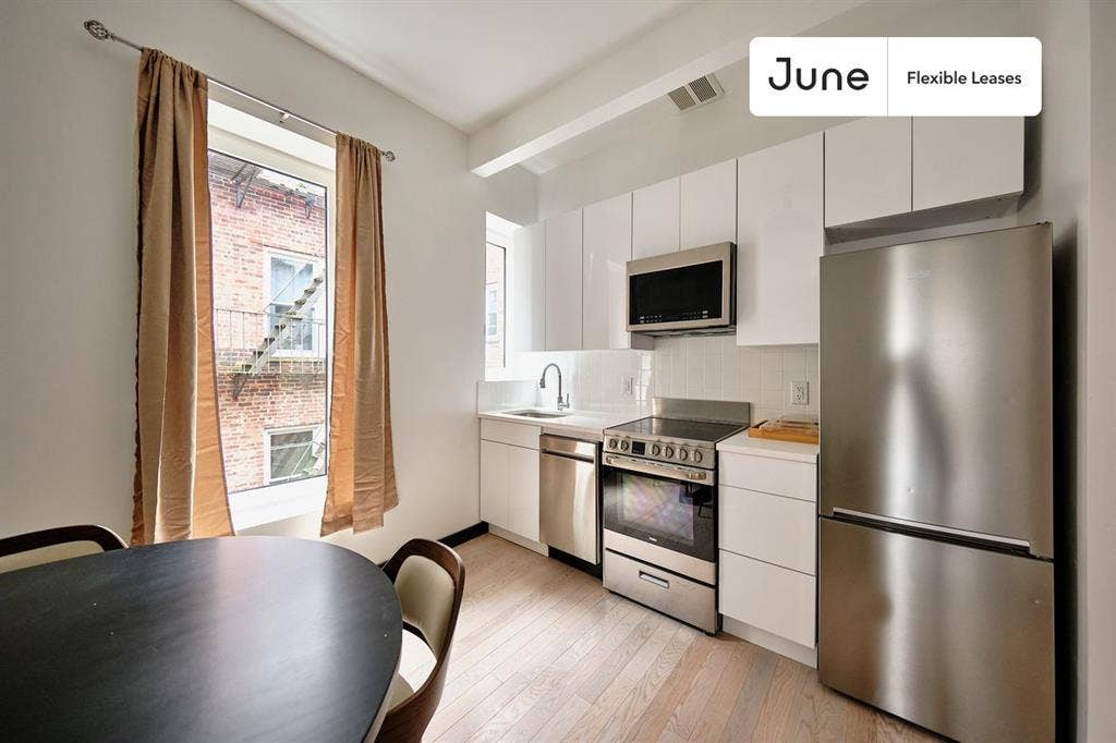 4 BR in New York City