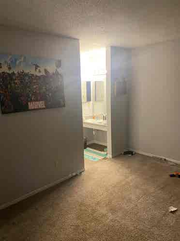 1bedroom and 1 full bath for rent