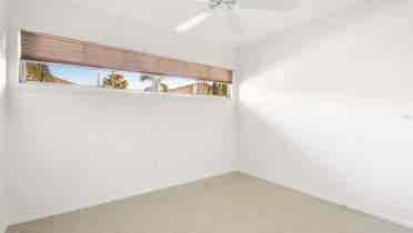 ROOM WITH PRIVATE BATH FOR RENT