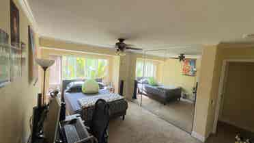 Private Master bedroom near UCSD
