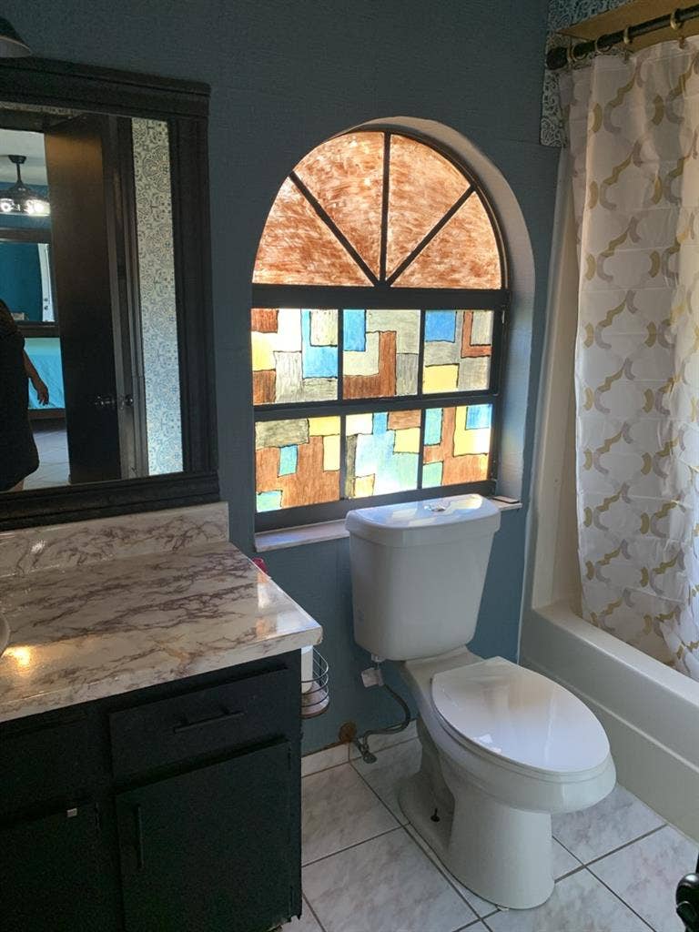 Nice Private Entrance Room