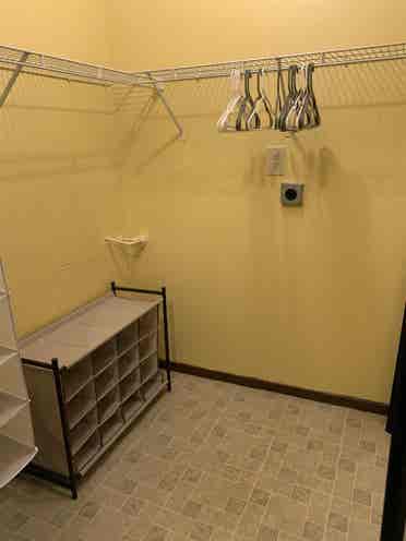 Nice Private Entrance Room