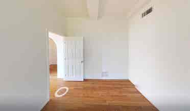1 BR in Los Angeles