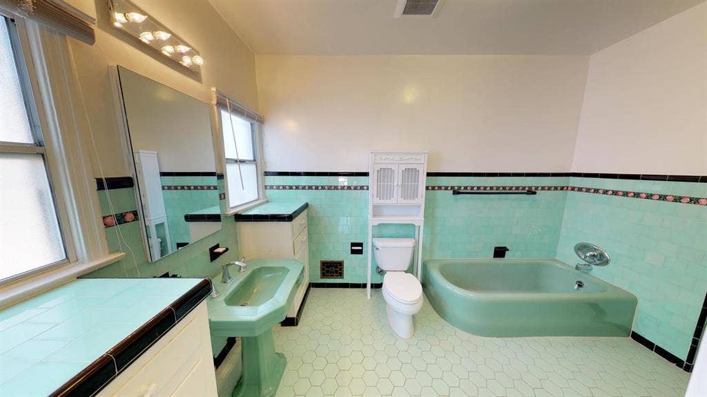 1 BR in Los Angeles