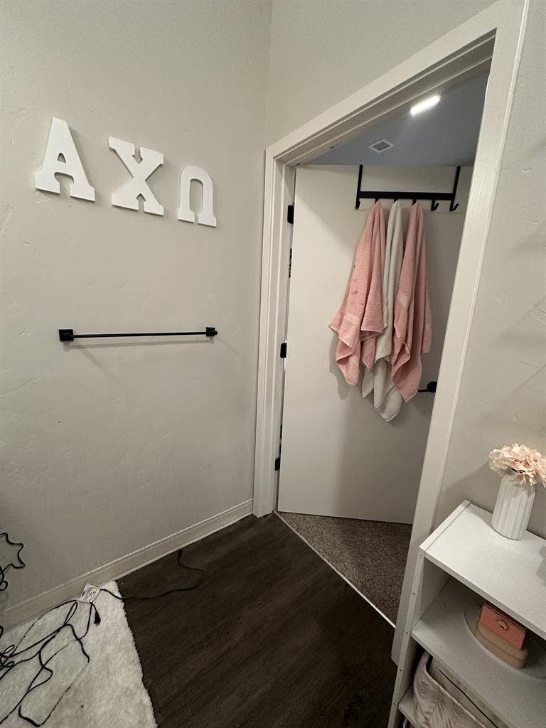 bedroom apartment