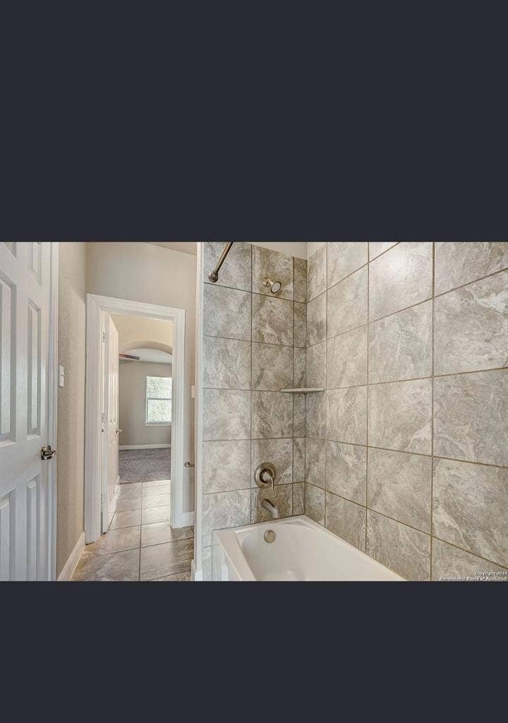 Jack and jill room in shared house