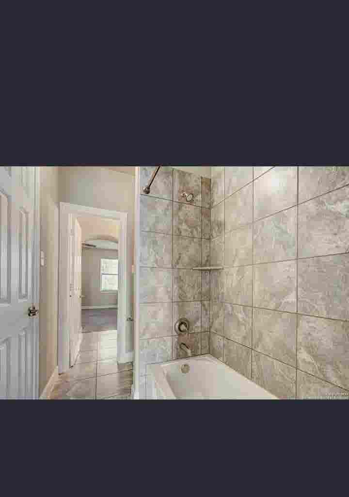 Jack and jill room in shared house