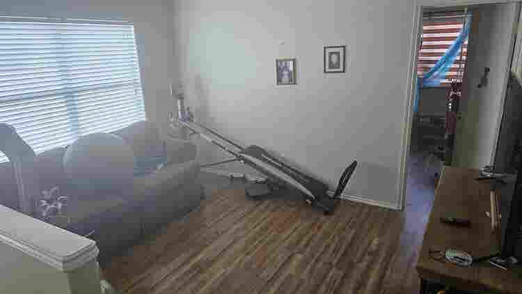 Lake front home w/room 4 Rent