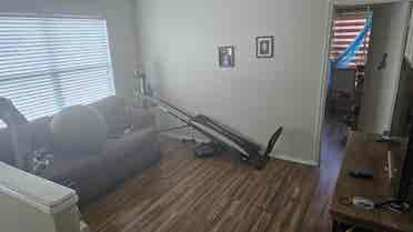 Lake front home w/room 4 Rent