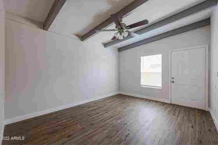 Cozy 2 Bedroom Townhousee