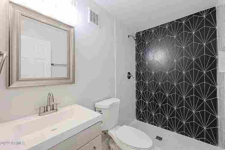 Cozy 2 Bedroom Townhousee