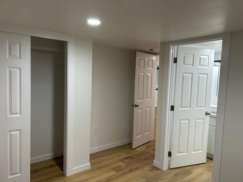Recent renovated unit bath