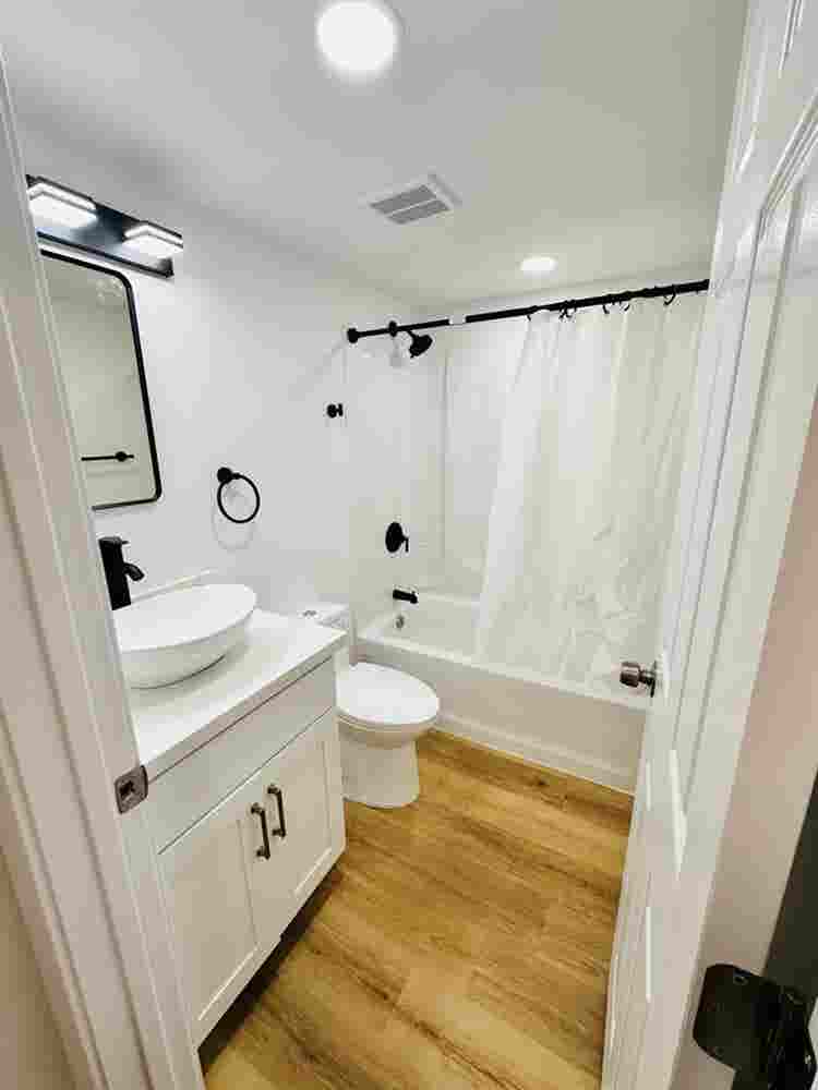 Recent renovated . Daylight unit