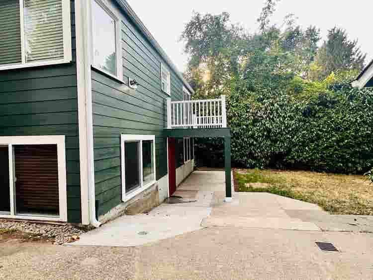 Recent renovated . Daylight unit