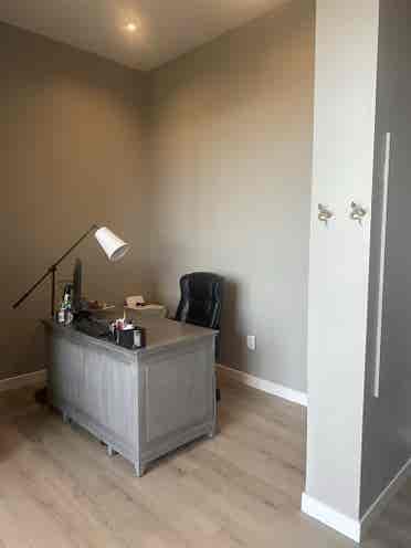 Primary fully furnished bedroom
