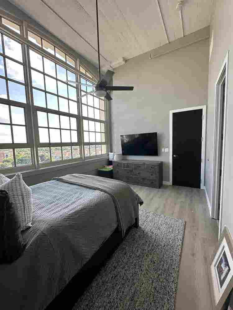 Primary fully furnished bedroom