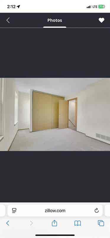 SpareRoom in large townhome