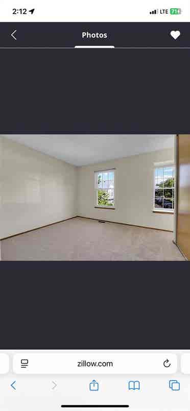 SpareRoom in large townhome