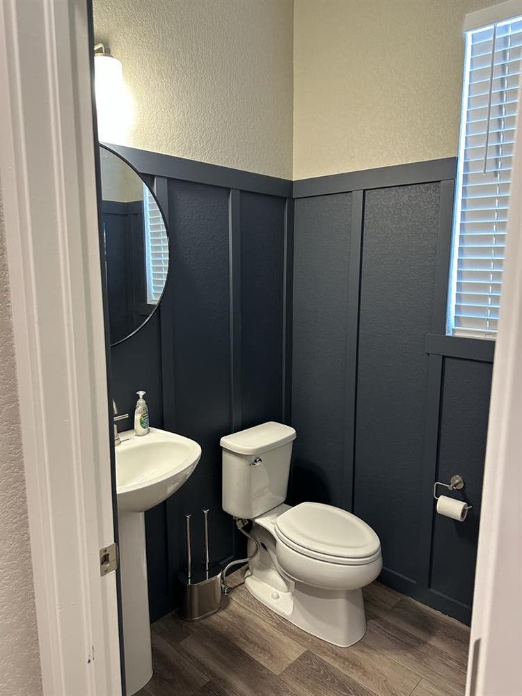Room for rent  a monthh