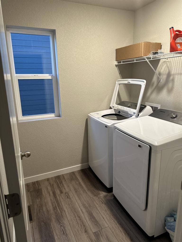 Room for rent  a monthh