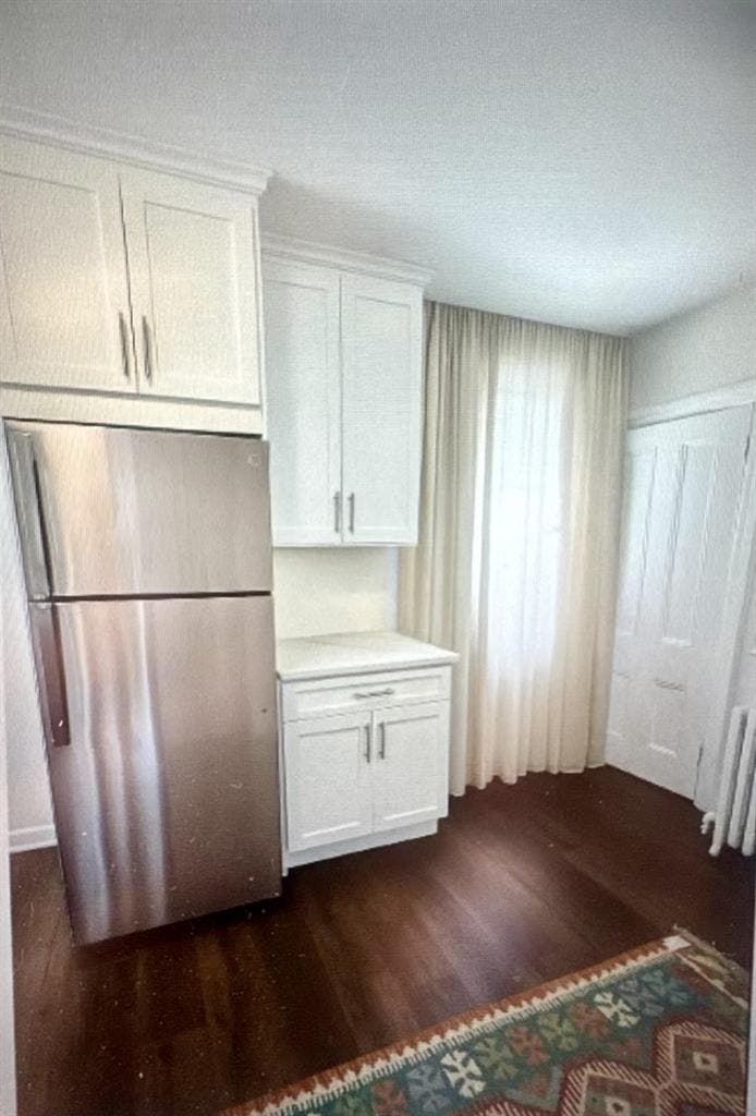 Large bedroom in Downtown Montclair