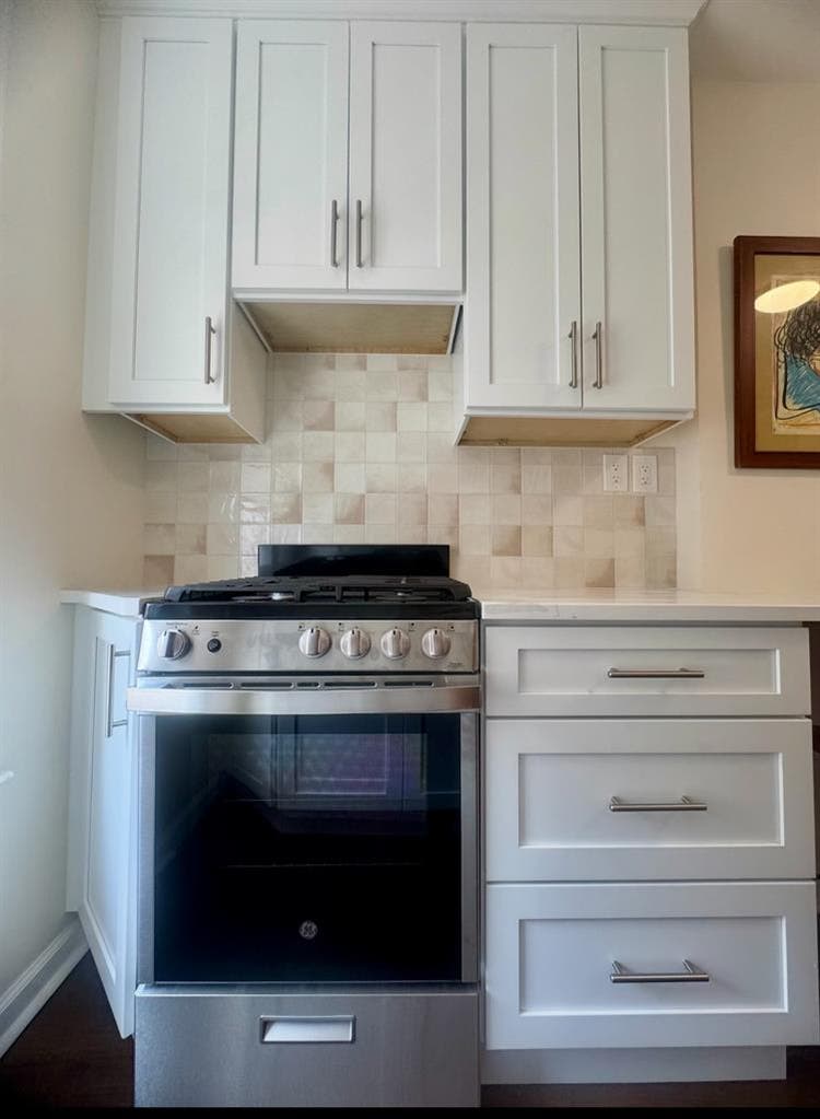 Large bedroom in Downtown Montclair