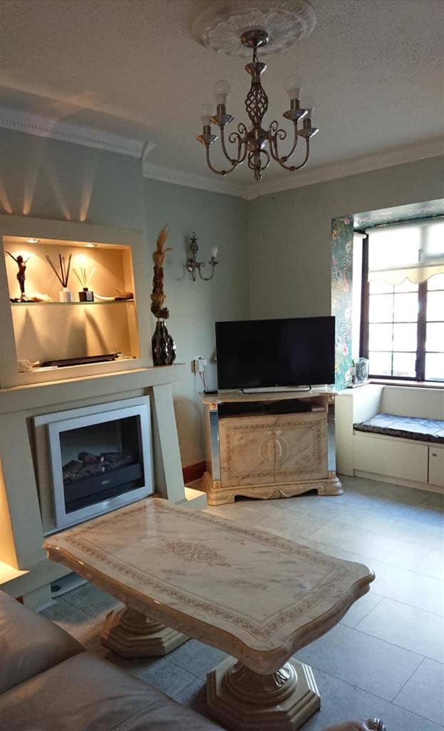 Double room for rent €