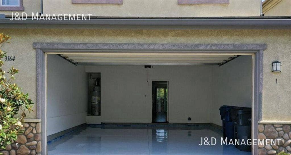 Half off first month rent !