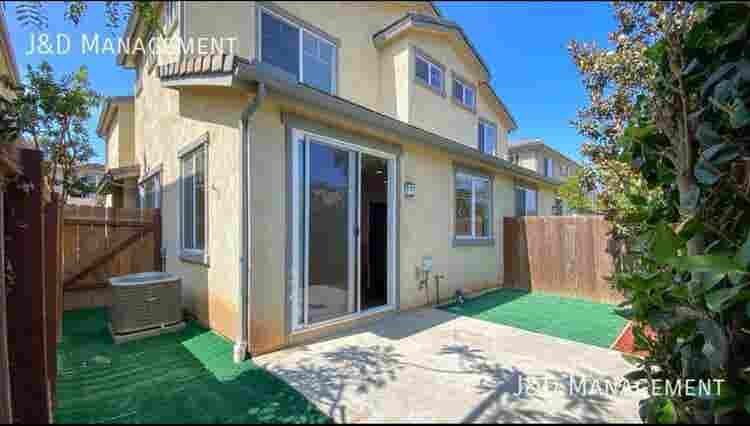 Half off first month rent !