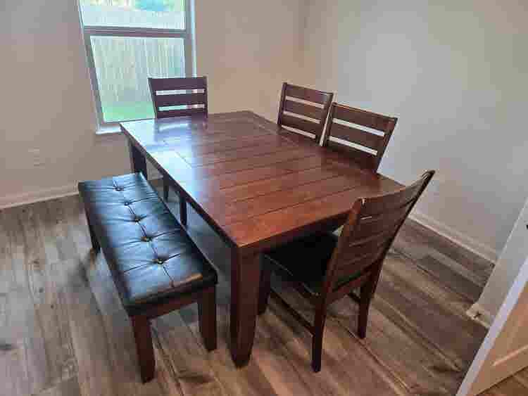 4 BR in Krum