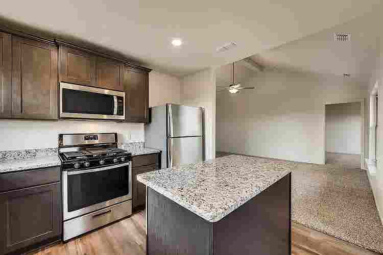 4 BR in Krum