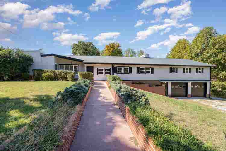 7 BR in Kernersville