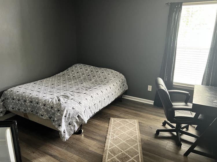 FURNISHED ROOM..AVAILABLE NOW