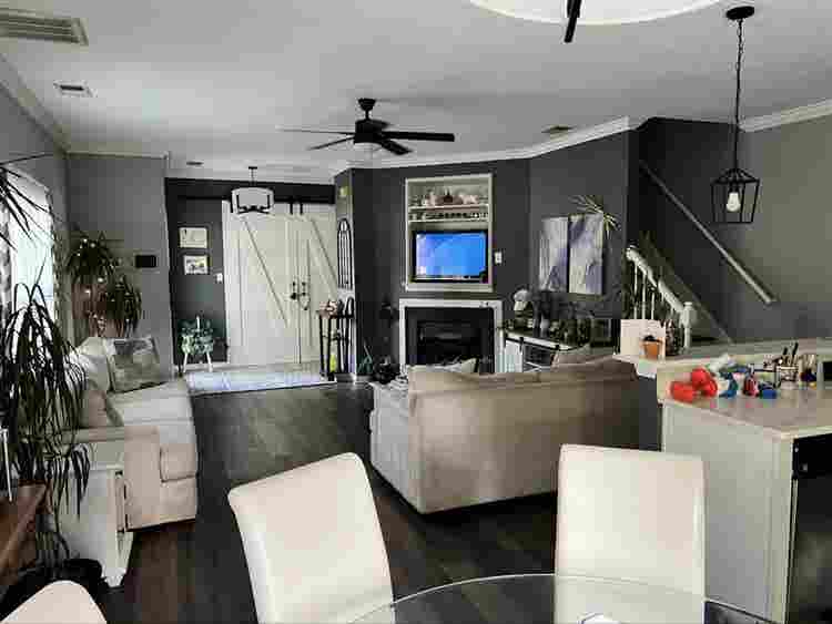 FURNISHED ROOM..AVAILABLE NOW