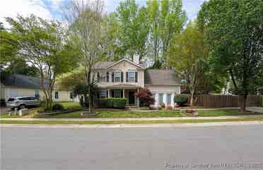 5 BR in Durham