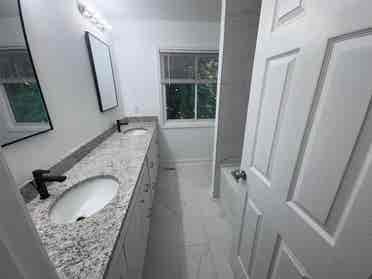 5 BR in Durham